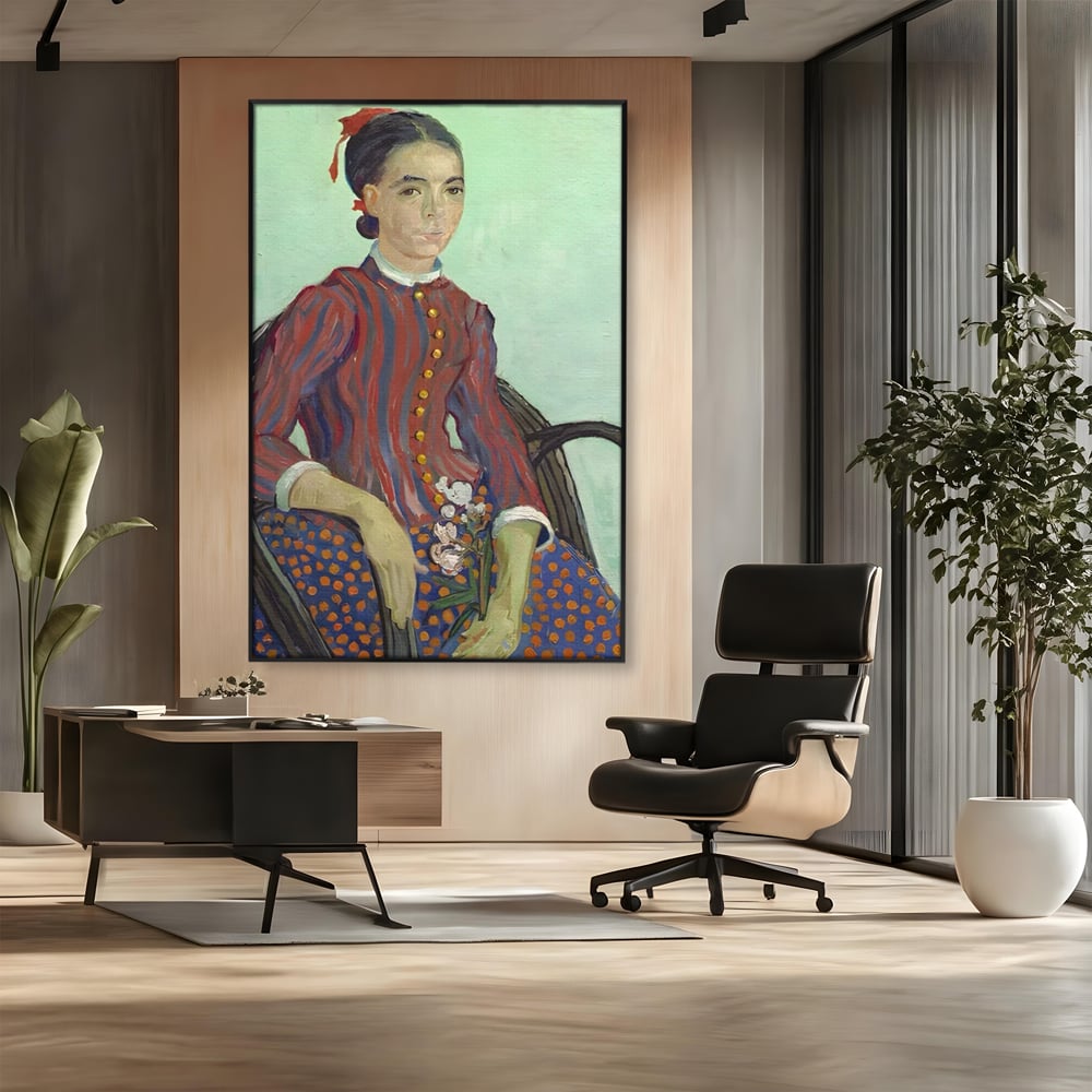 Tablou canvas cu reproducere pictura portret feminin, in rama de aluminiu negru, pe perete intr-un birou